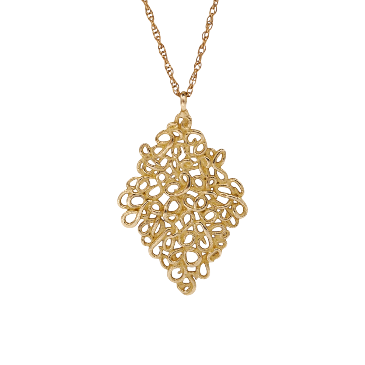 Lace Pendant — An elongated yellow-gold pendant composed of irregular open loops hangs from a fine textured chain.